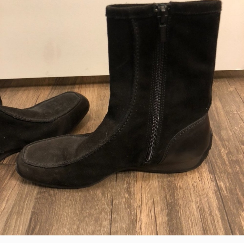 Like New! Geox Suede Boots - Picture 6 of 7